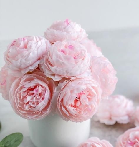 اهنگ دختر شرقی که خردادی باشه نظیر نداره توی زندگی من ستاره دنباله داره 