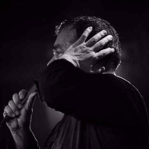 محمود کریمی از خیمه برون