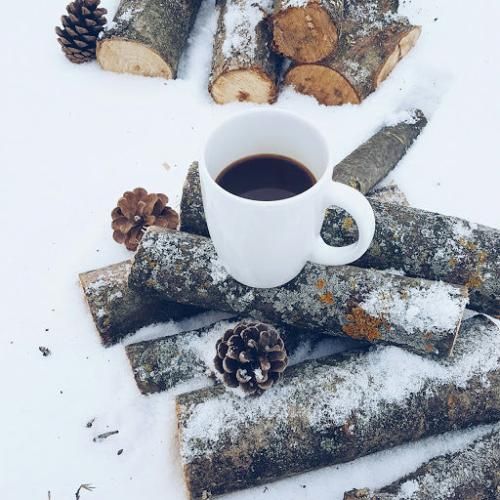 دارم سقوط میکنم ته چاه نور داره نقطه میشه