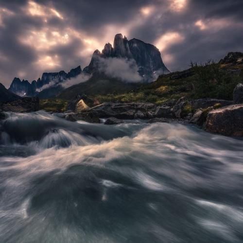 میشینی رو پاهام میای تا خونه باهام