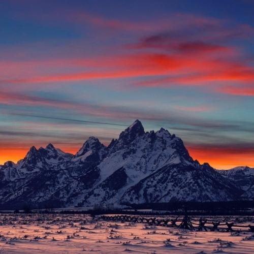 خوبه لایک و کامنتام دست شما عه اگه رزق روزیم دست شما بود