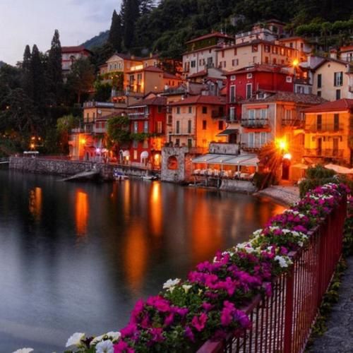 تو بهانه ی من موهای خیست رو شانه ی من