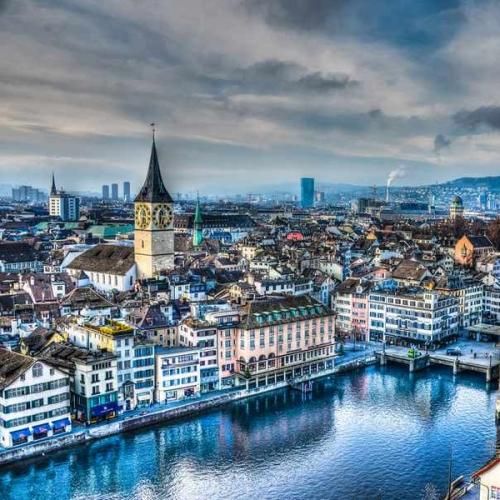 آسمون مست جنونی آسمون تشنه ی خونی