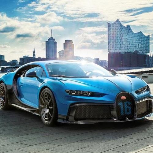 این دیوونه داستان داره صاف وایستاده نایکام پامه