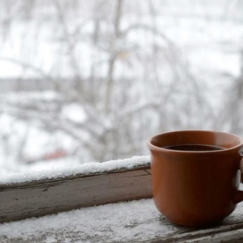  غمم این است که چون ماه نو انگشت نمایی با صدای زن