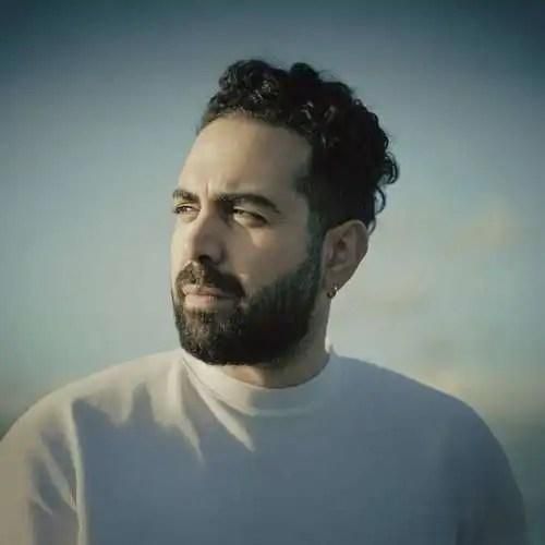 دانلود آهنگ آغوش از بهرام