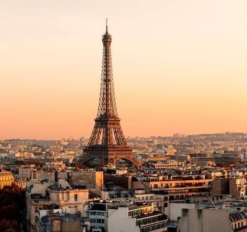 دانلود آهنگ بهار اومد تو نیومدی ببین شده درخت گیلاسمون صورتی