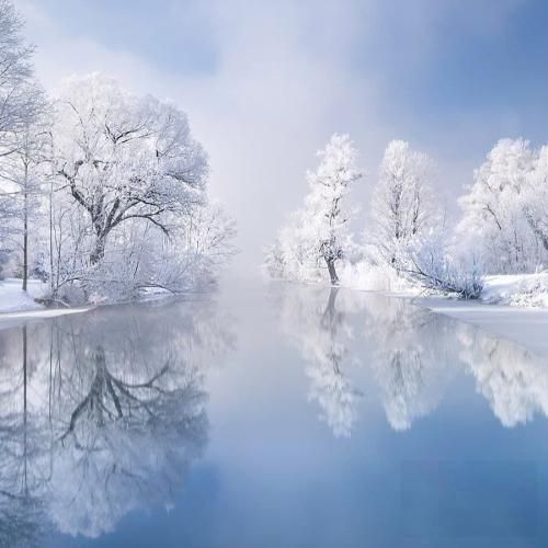 چشای رنگیش با همه فرق داشت طعم اون لباش حتی اون دستاش