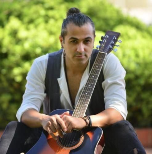 دانلود آهنگ اون شب از سعید خانزاد
